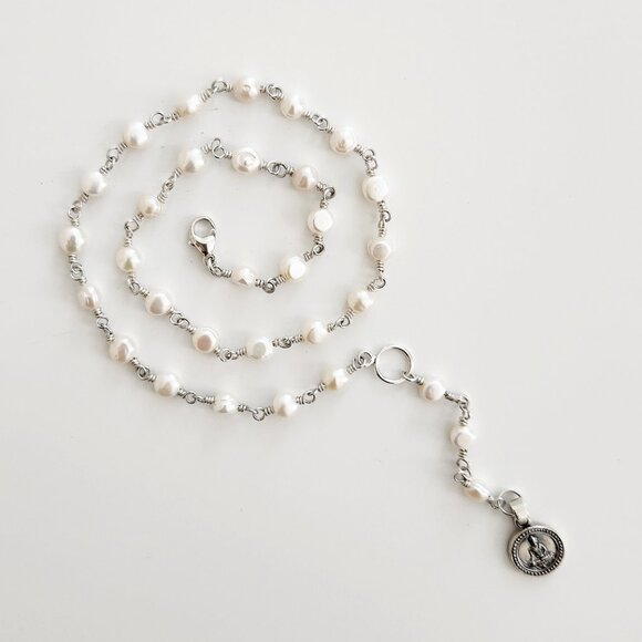 MINI WHITE FRESHWATER PEARL NECKLACE W/ 925 SILVER BUDDHA CHARM - Picture 5 of 6